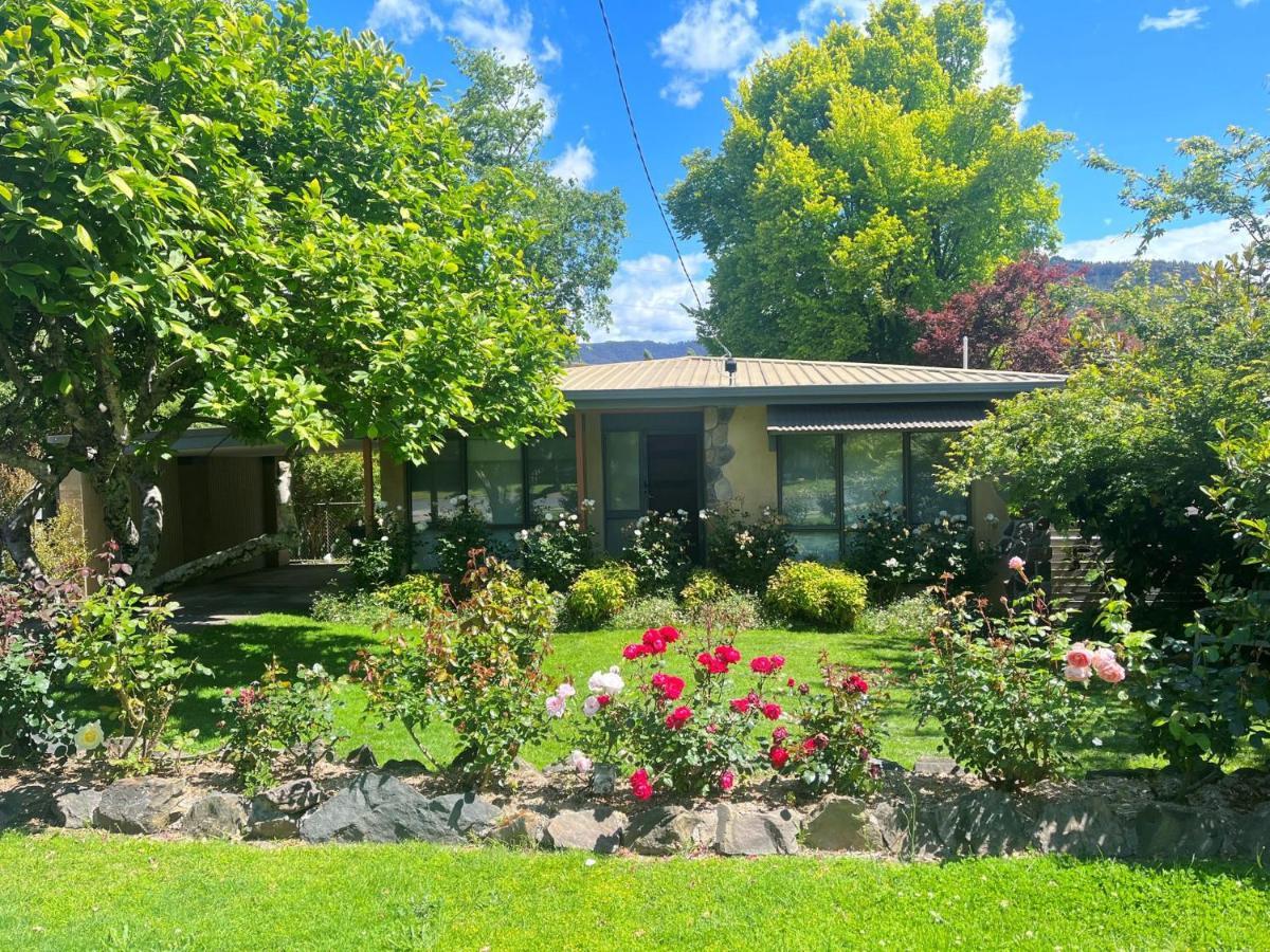 Magnolia On Toorak Villa Bright Exterior photo